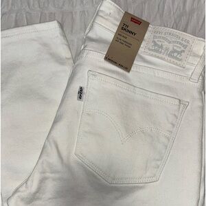 Brand new Levi’s skinny jeans